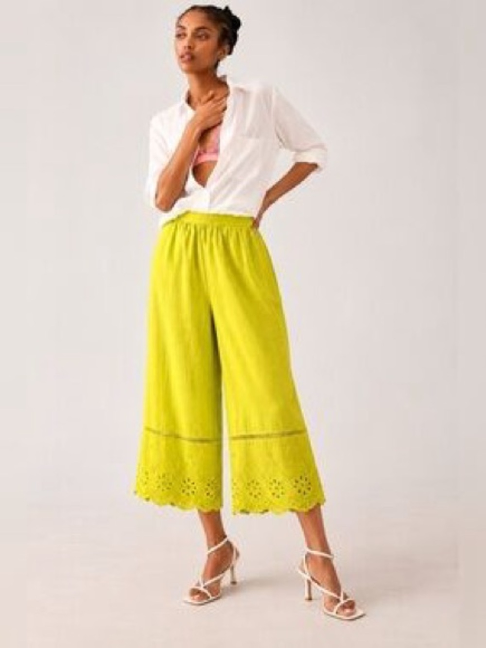 Eyelet Wide-Leg Cropped Bloomer Pants in Lime Green